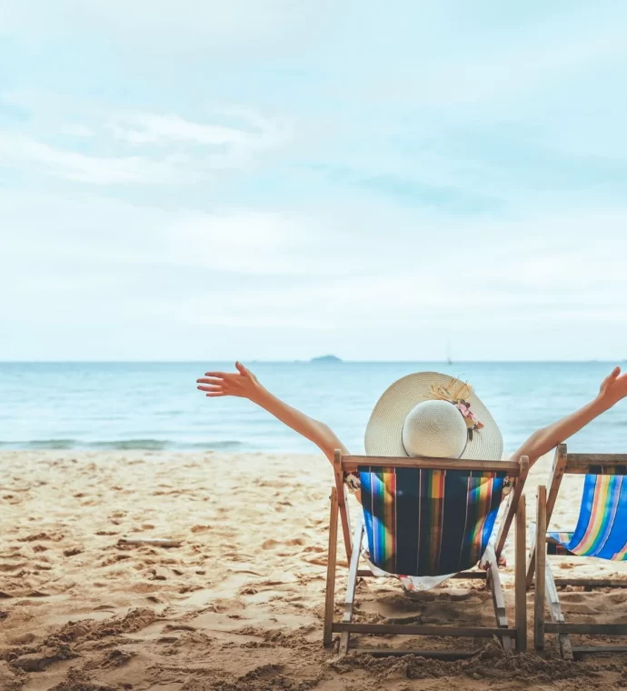 back_of_woman_in_beach_chair